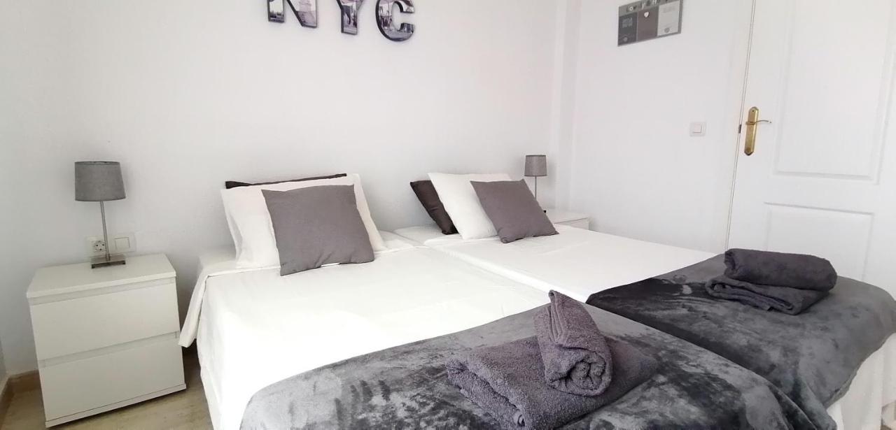Chilly Apartment - Sunny Rooftop Terrace With Ocean View كالاو سالفاجي المظهر الخارجي الصورة