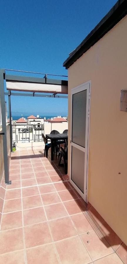 Chilly Apartment - Sunny Rooftop Terrace With Ocean View كالاو سالفاجي المظهر الخارجي الصورة